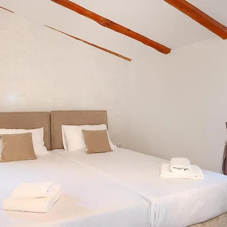 Villa Beautiful Bruna With Jacuzzi In *