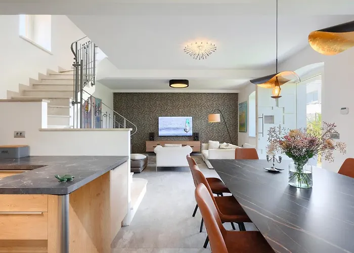 Beautiful Bruna With Jacuzzi In וילה *