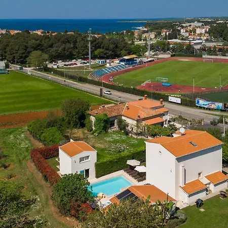 Βίλα Beautiful Bruna With Jacuzzi In