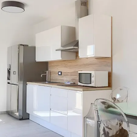 Beautiful Bruna With Jacuzzi In *