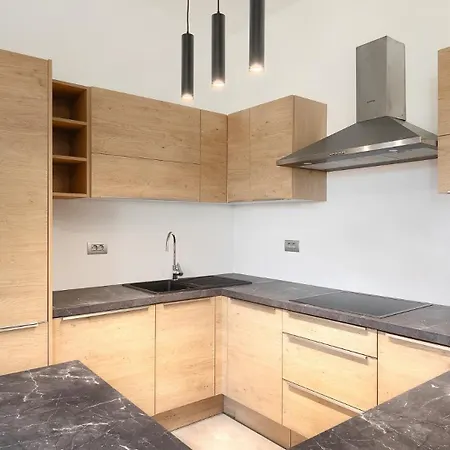 Beautiful Bruna With Jacuzzi In 别墅 波雷奇