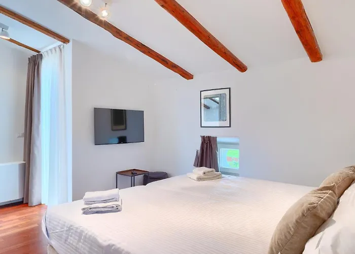 Βίλα Beautiful Bruna With Jacuzzi In Πόρετς